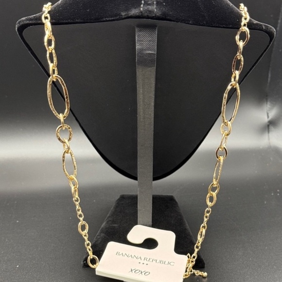 Banana Republic Factory Gold Hammered Ovals Geometric Statement Necklace NWT - Picture 2 of 3